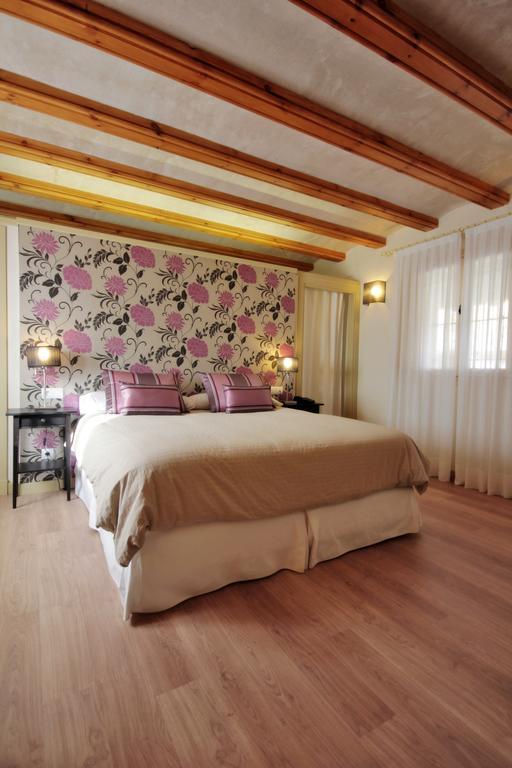 Hotel El Convent 1613 La Fresneda Zimmer foto